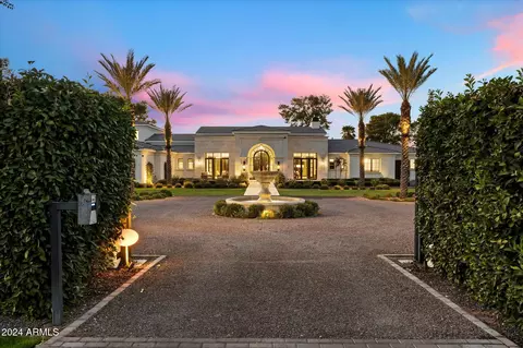 18 Biltmore Estates Dr, Phoenix, AZ 85016