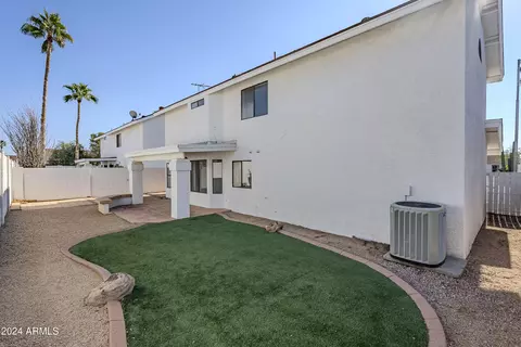 3310 E Longhorn Dr, Phoenix, AZ 85050 photo 26