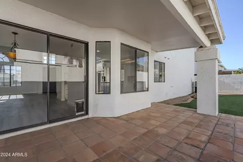 3310 E Longhorn Dr, Phoenix, AZ 85050 photo 28