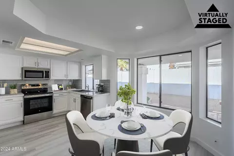 3310 E Longhorn Dr, Phoenix, AZ 85050 photo 13