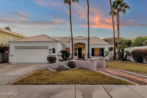 1015 E Mountain Sage Dr, Phoenix, AZ 85048