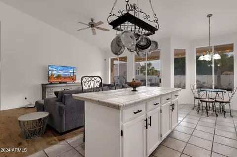 1015 E Mountain Sage Dr, Phoenix, AZ 85048 photo 13