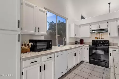 1015 E Mountain Sage Dr, Phoenix, AZ 85048 photo 16