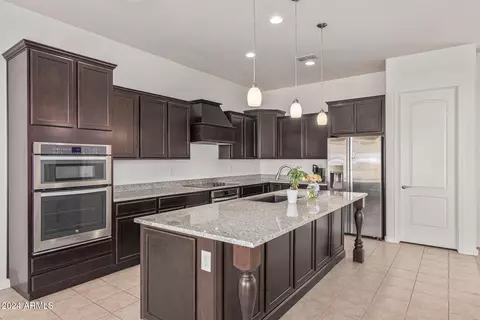 Kitchen - 11122 E Tripoli Ave, Mesa, AZ 85212 photo 4 of 4