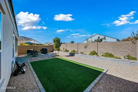 Exterior - 2124 E Alameda Rd, Phoenix, AZ 85024 photo 7 of 12