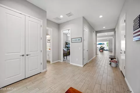 Entry Way - 2124 E Alameda Rd, Phoenix, AZ 85024 photo 1 of 3