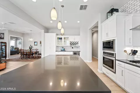 Kitchen - 2124 E Alameda Rd, Phoenix, AZ 85024 photo 9 of 9
