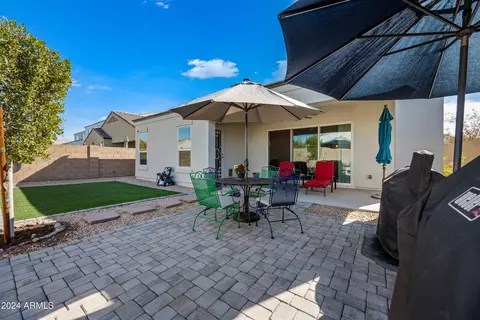 Exterior - 2124 E Alameda Rd, Phoenix, AZ 85024 photo 3 of 12
