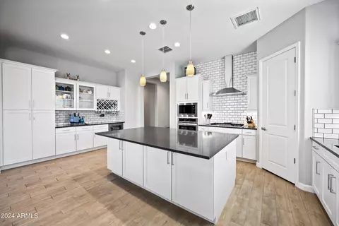 Kitchen - 2124 E Alameda Rd, Phoenix, AZ 85024 photo 1 of 9