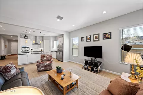 Living - 2124 E Alameda Rd, Phoenix, AZ 85024 photo 1 of 3