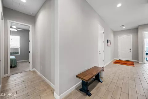 Entry Way - 2124 E Alameda Rd, Phoenix, AZ 85024 photo 2 of 3