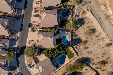 View/Area - 528 E Brookwood Ct, Phoenix, AZ 85048 photo 5 of 8