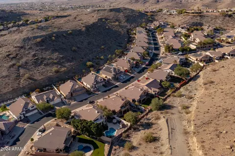 View/Area - 528 E Brookwood Ct, Phoenix, AZ 85048 photo 8 of 8