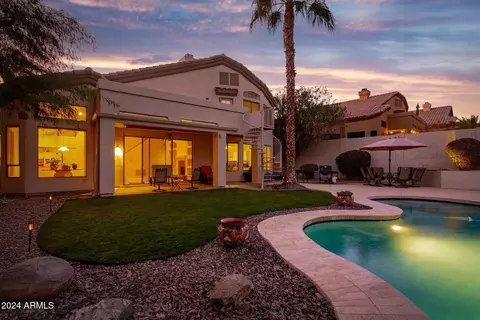 Exterior - 528 E Brookwood Ct, Phoenix, AZ 85048 photo 10 of 15