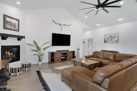 4231 E Palm Ln, Coolidge, AZ 85128 photo 6