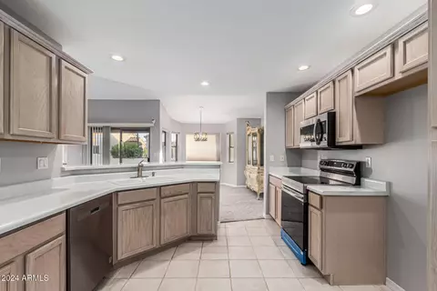 Kitchen - 4202 E Broadway Rd #131, Mesa, AZ 85206 photo 1 of 7