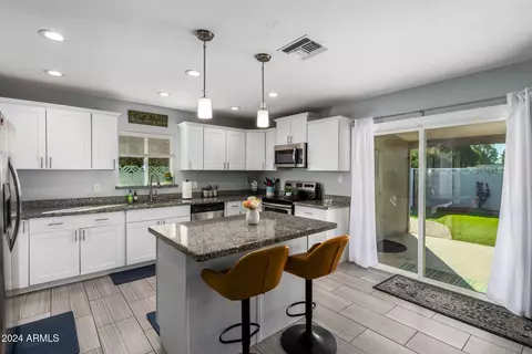 3001 E Windrose Dr, Phoenix, AZ 85032 photo 16