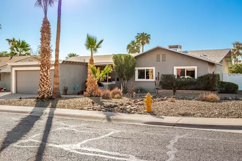 3001 E Windrose Dr, Phoenix, AZ 85032 photo 6
