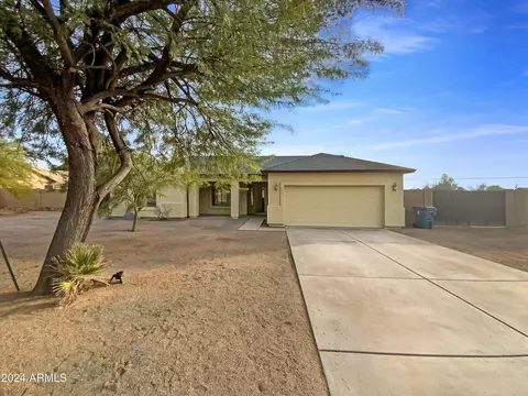 897 E Navajo Ave, Apache Junction, AZ 85119