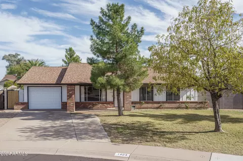 1404 W Monona Dr, Phoenix, AZ 85027