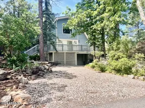 1425 E Bobcat Cir, Munds Park, AZ 86017