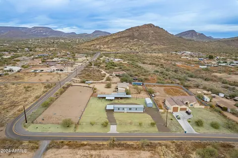 44121 N 3rd Ave, New River, AZ 85087