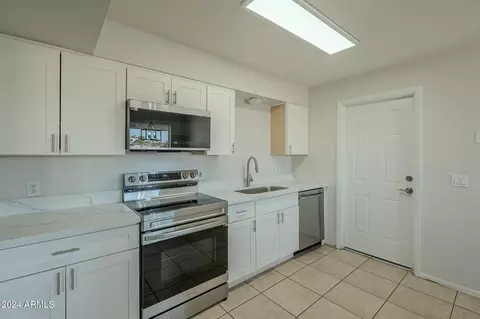 1863 S Plaza Dr, Apache Junction, AZ 85120 photo 17