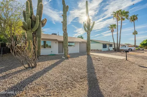 1863 S Plaza Dr, Apache Junction, AZ 85120 photo 2