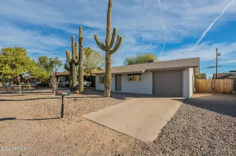 1863 S Plaza Dr, Apache Junction, AZ 85120 photo 3
