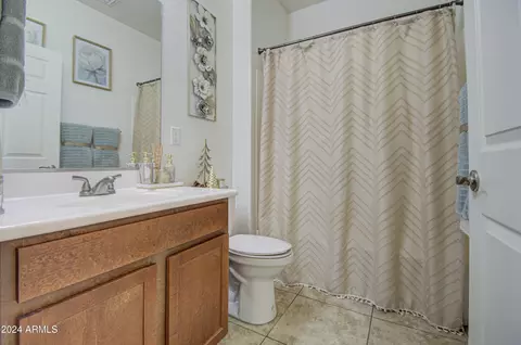 2438 E Atlanta Ave, Phoenix, AZ 85040