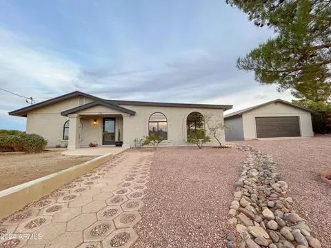 1130 E Skyview Dr, Globe, AZ 85501