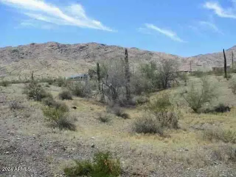 2500 W Sunrise Dr #-, Phoenix, AZ 85041
