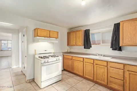 576 N Pasadena --, Mesa, AZ 85201 photo 12