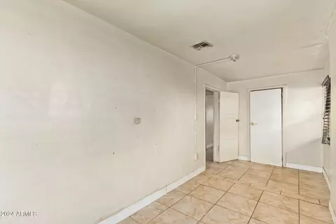 576 N Pasadena --, Mesa, AZ 85201 photo 22