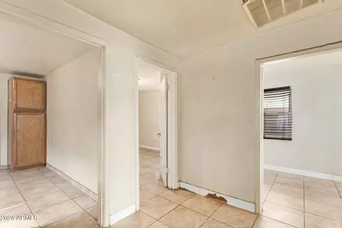 576 N Pasadena --, Mesa, AZ 85201 photo 24