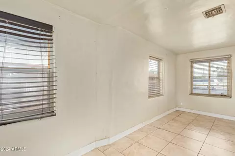 576 N Pasadena --, Mesa, AZ 85201 photo 21