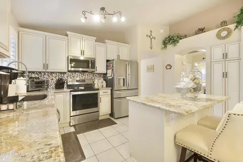 2227 E Morrow Dr, Phoenix, AZ 85024 photo 5