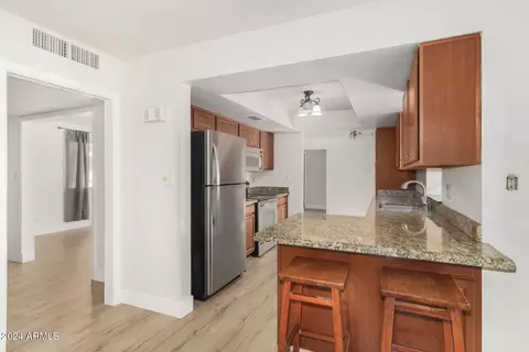 1233 E Campus Dr, Tempe, AZ 85282 photo 13