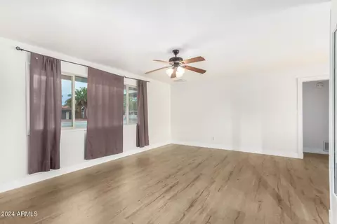 1233 E Campus Dr, Tempe, AZ 85282 photo 4