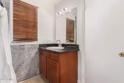 1233 E Campus Dr, Tempe, AZ 85282 photo 26