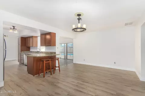 1233 E Campus Dr, Tempe, AZ 85282 photo 8