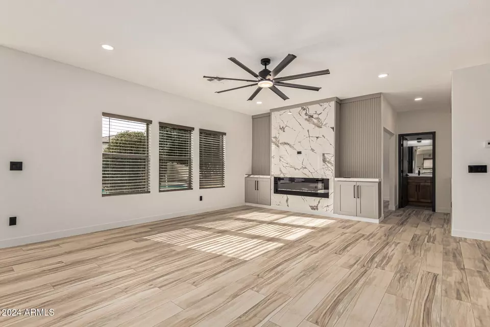  15031 W Windrose Dr, Surprise, AZ 85379 photo 11