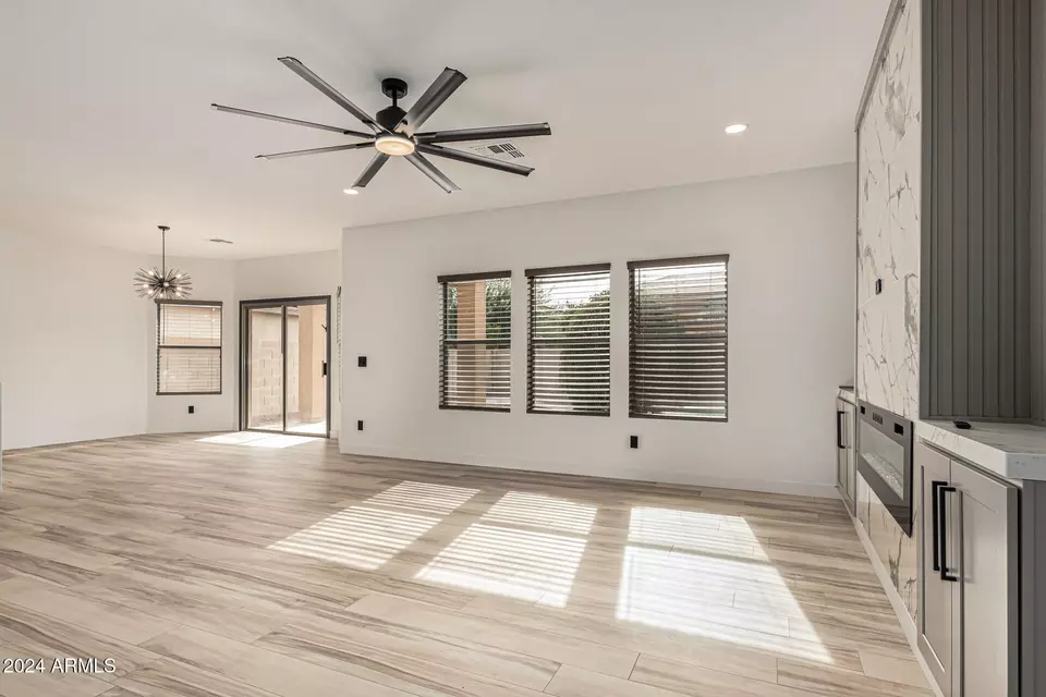  15031 W Windrose Dr, Surprise, AZ 85379 photo 10