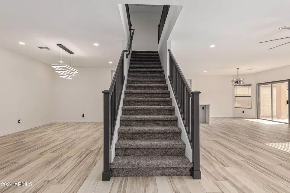  15031 W Windrose Dr, Surprise, AZ 85379 photo 4