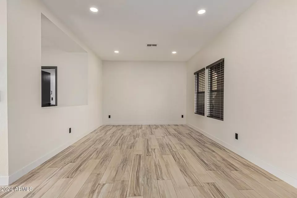  15031 W Windrose Dr, Surprise, AZ 85379 photo 6