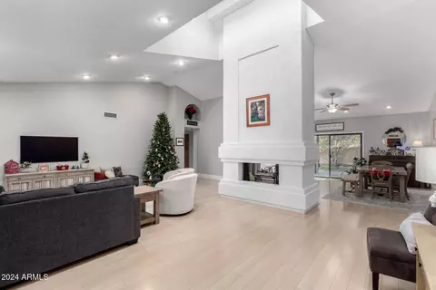 937 E Knight Ln, Tempe, AZ 85284 photo 9