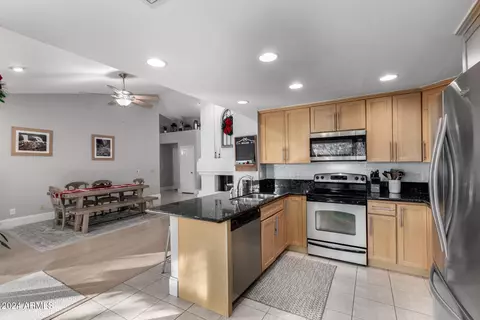 937 E Knight Ln, Tempe, AZ 85284 photo 17