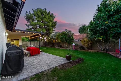937 E Knight Ln, Tempe, AZ 85284 photo 35