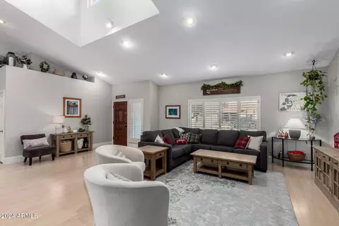 937 E Knight Ln, Tempe, AZ 85284 photo 10