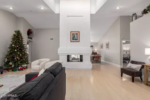 937 E Knight Ln, Tempe, AZ 85284 photo 8